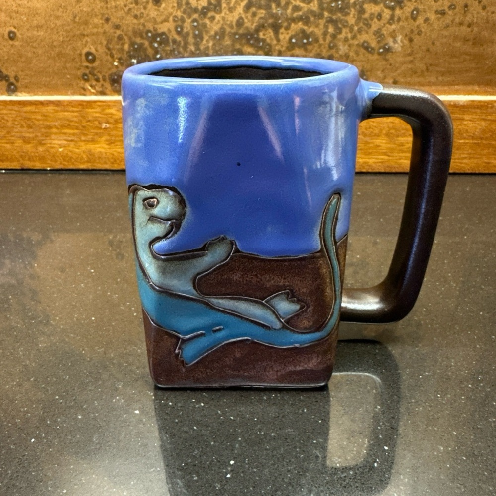 Designs By Mara Made In Mexico Folk  Art Pottery Mug Lizards Square Bottom